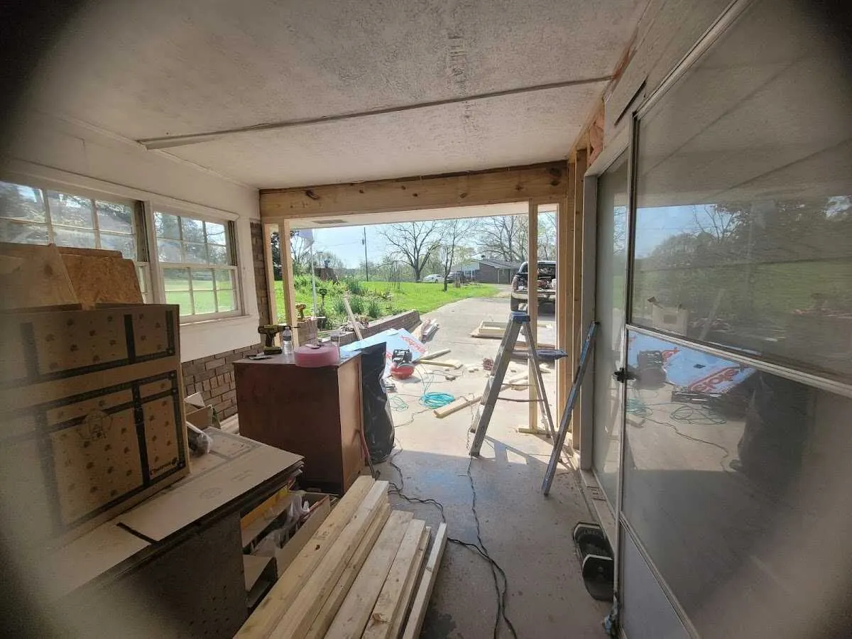 Air movers and dehumidifier for Drying & Dehumidification in Geneva